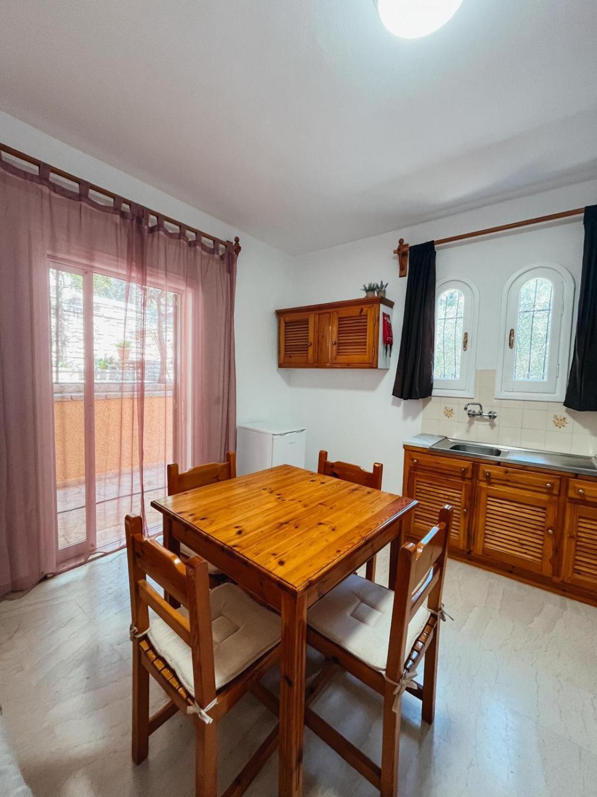 Silent Bay Apartments Katávolos 외부 사진