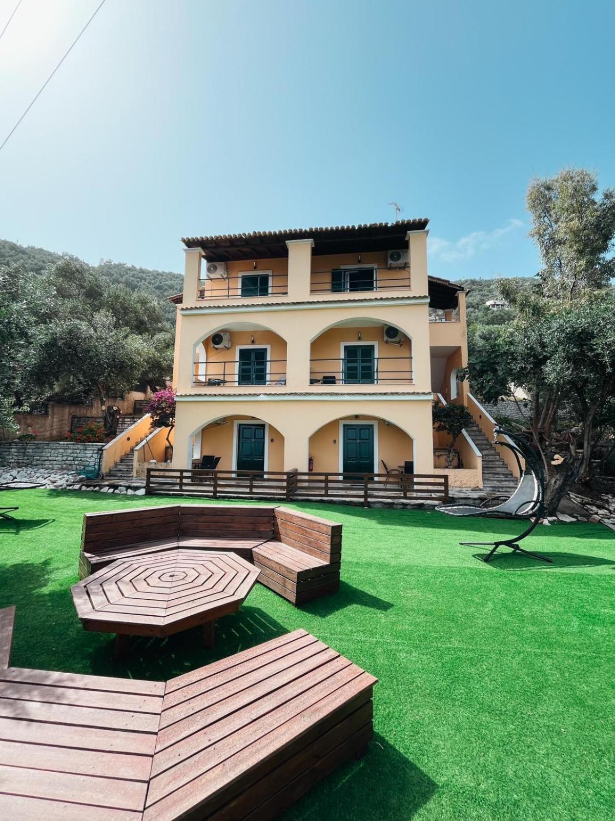 Silent Bay Apartments Katávolos 외부 사진