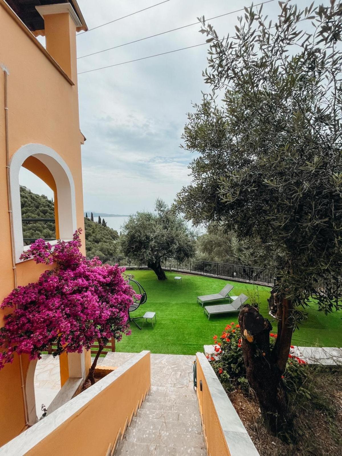 Silent Bay Apartments Katávolos 외부 사진